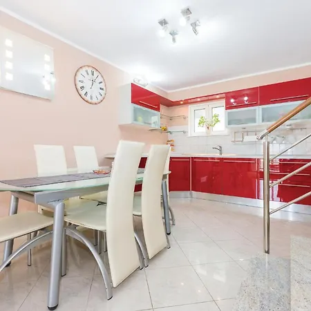 Three-bedroom In Šibenik